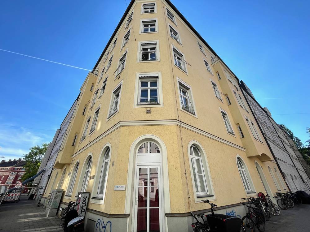 Charmantes Altbau (Laden-)Büro im Erdgeschoss