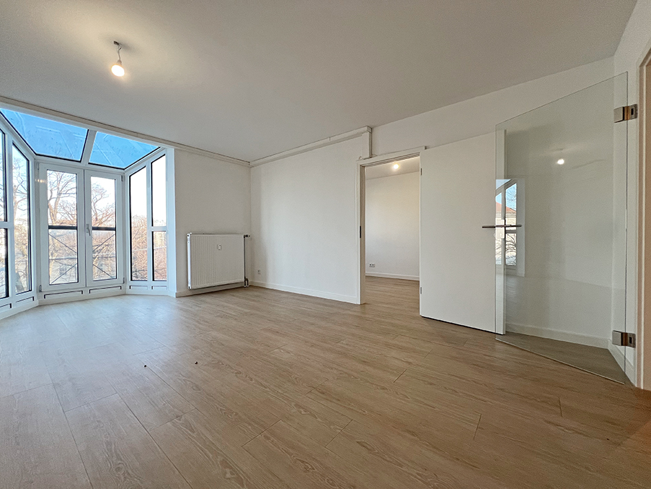 Helle Bürofläche mit praktischer Aufteilung, nahe Max-Weber-Platz