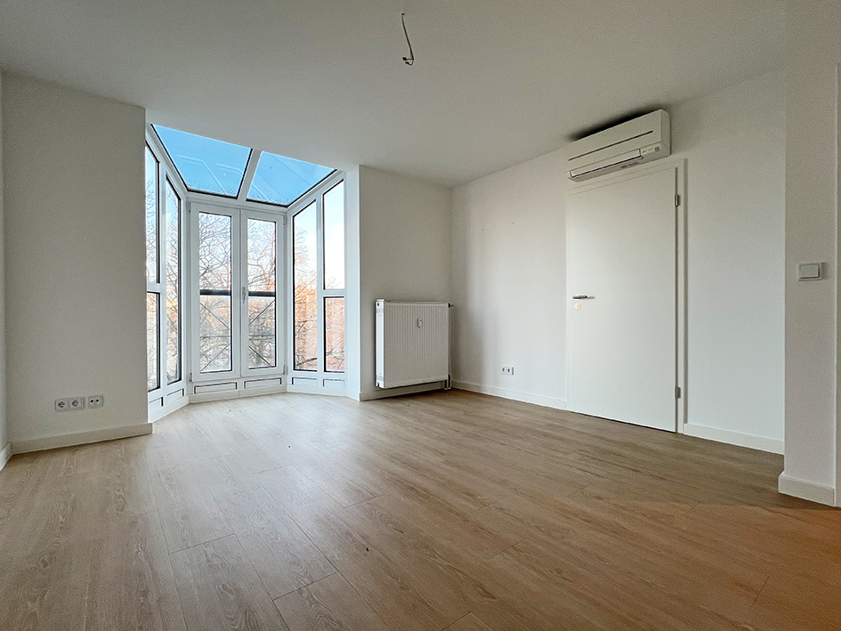 Helle Bürofläche mit praktischer Aufteilung, nahe Max-Weber-Platz